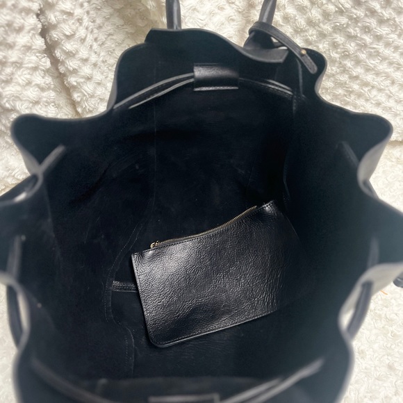 Stella And Bianca Leather Tassel Bucket Bag. - Picture 4 of 13